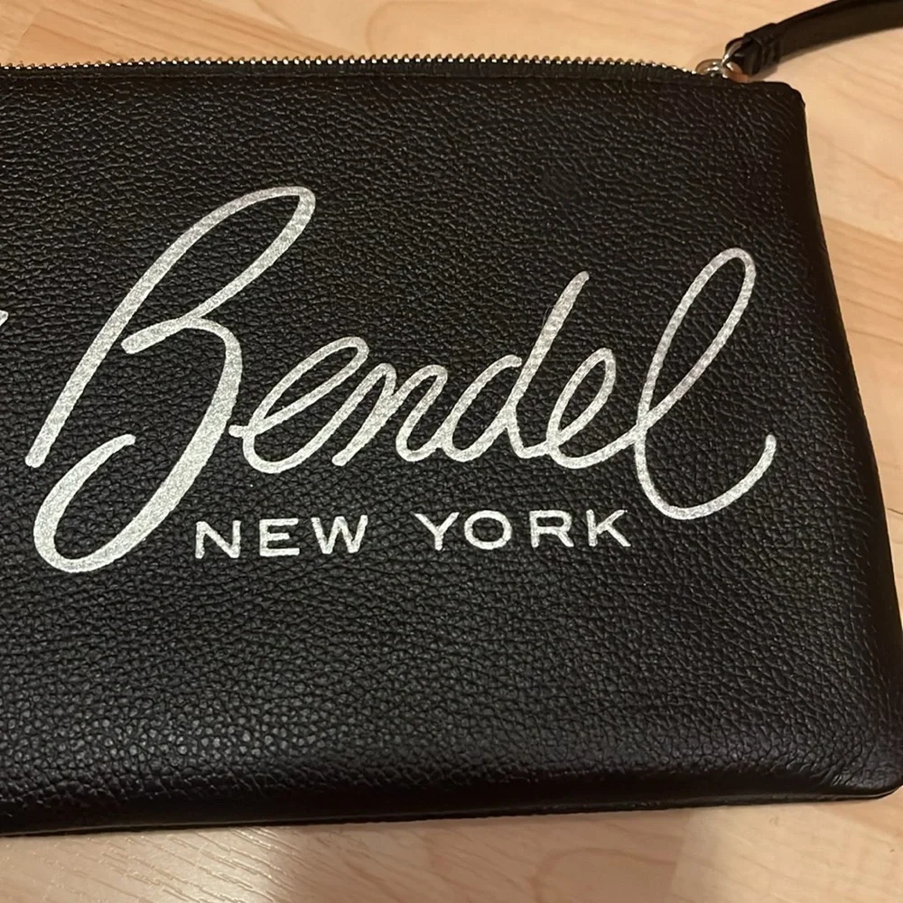Henri Bendel New York‎ Black makeup Bag clutch purse NEW